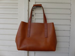 Leder Tote Bag handgenäht alexander von bronewski 1249
