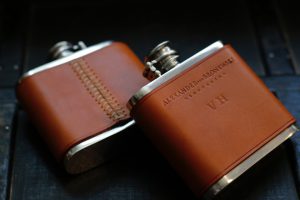 flachmann leder indivualisiert 