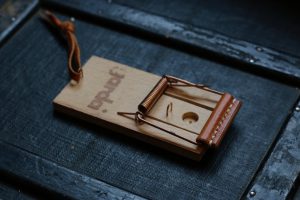 notetrap-avb-manufaktur-mausefalle-leder-design-notizzettel-3